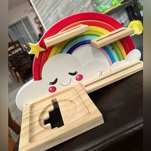 Rainbow wall shelf for Toniebox Audio